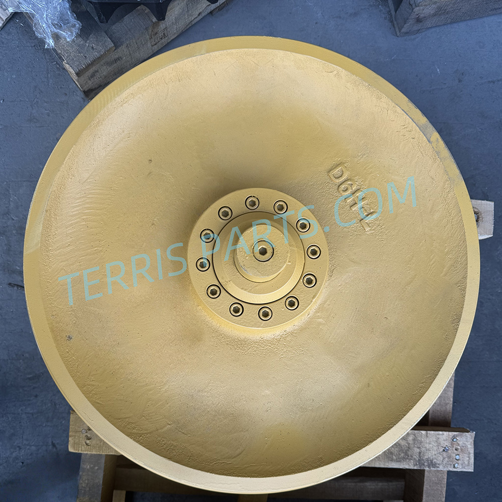 Caterpillar D6H idler