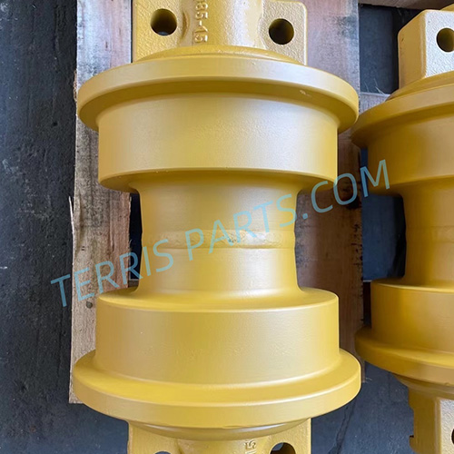 Komatsu D85Ex-15 Track Roller